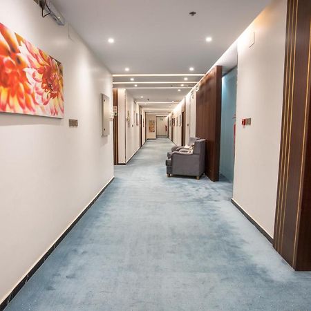Golden Bujari Hotel - Diyafa Khamis Mushait Eksteriør bilde