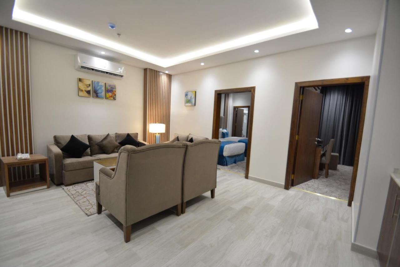 Golden Bujari Hotel - Diyafa Khamis Mushait Eksteriør bilde