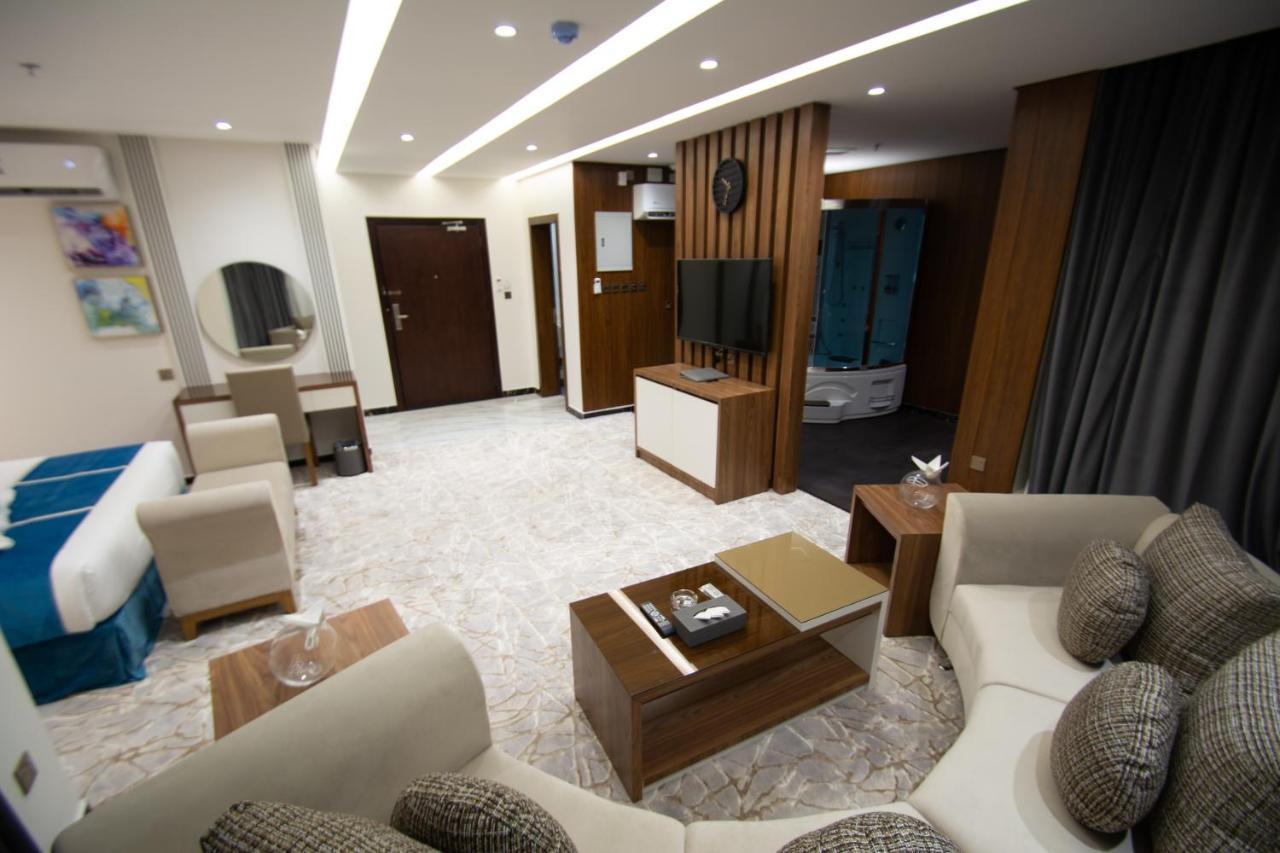 Golden Bujari Hotel - Diyafa Khamis Mushait Eksteriør bilde