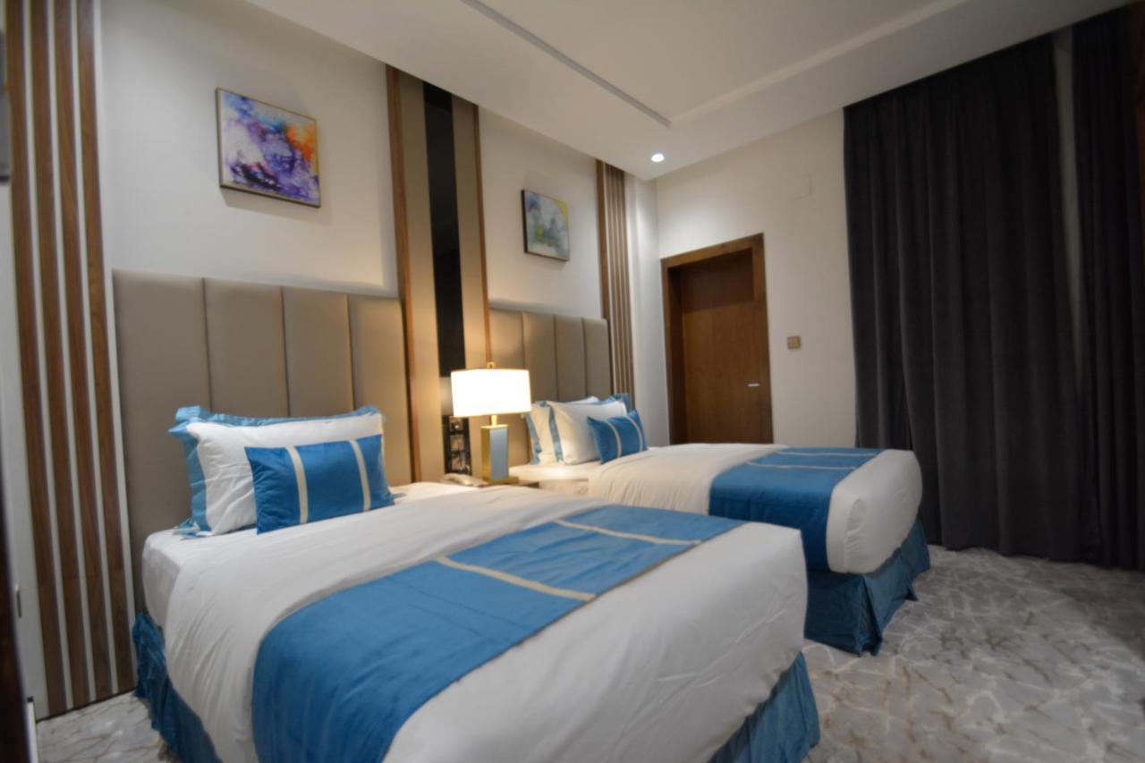 Golden Bujari Hotel - Diyafa Khamis Mushait Eksteriør bilde