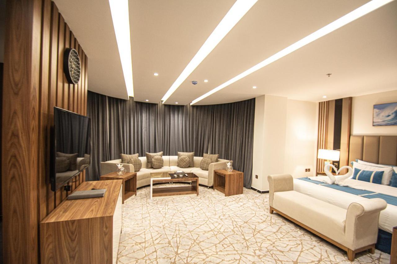 Golden Bujari Hotel - Diyafa Khamis Mushait Eksteriør bilde